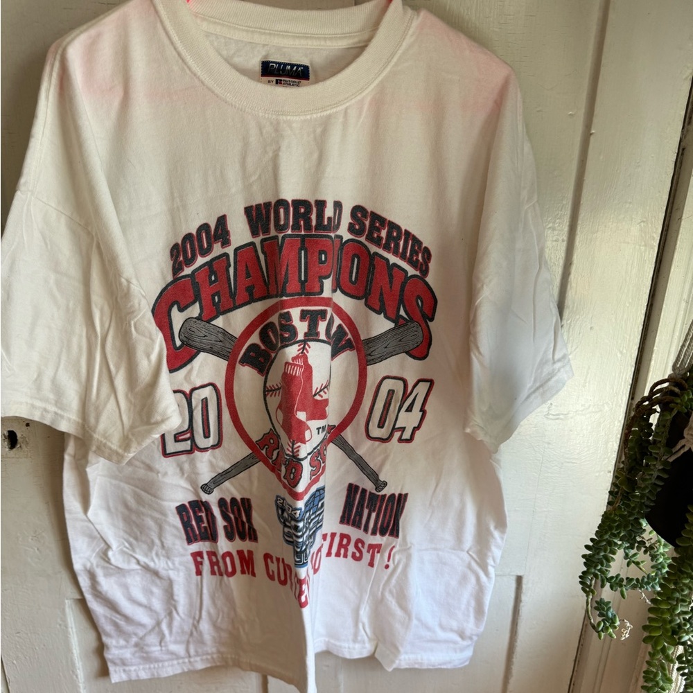 “Vintage” 2004 RedSox World Series Championship Tee